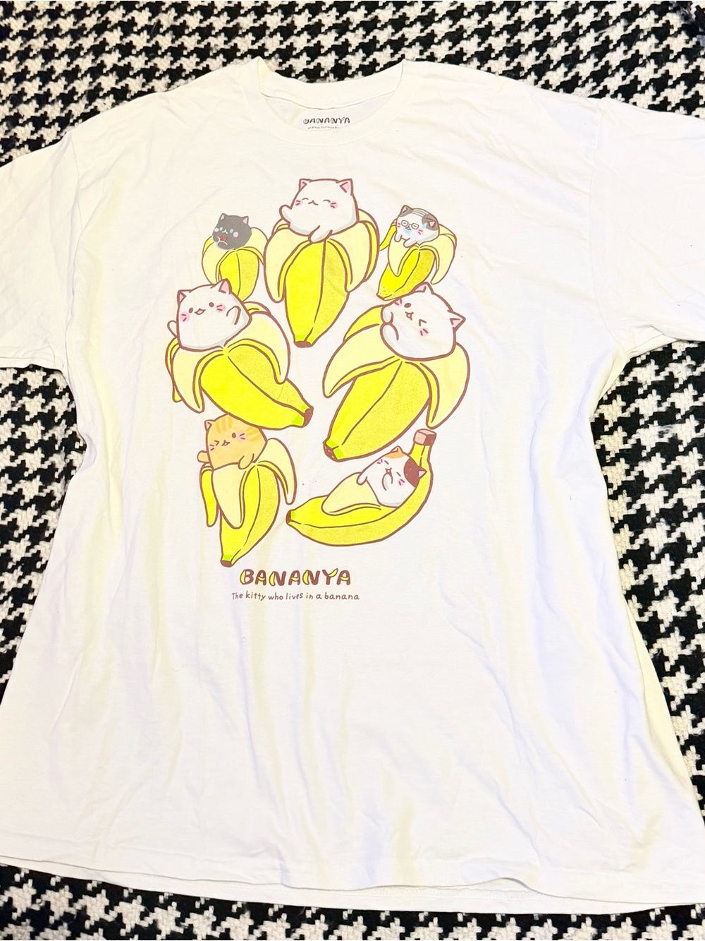 Bananya Graphic Tee - Yellow Banana Cat Print